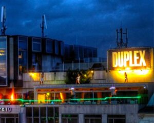 VIP DUPLEX MUSIC CLUB